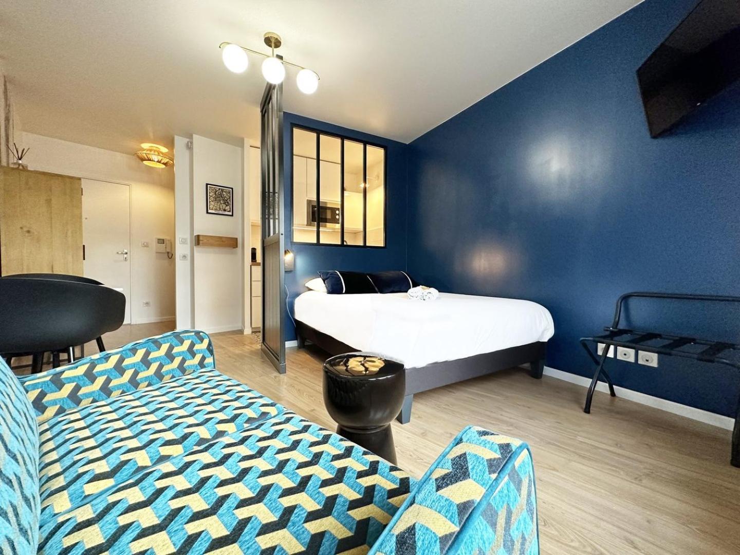 C Le 15 - Studio Cosy Avec Parking Chartres Exterior photo