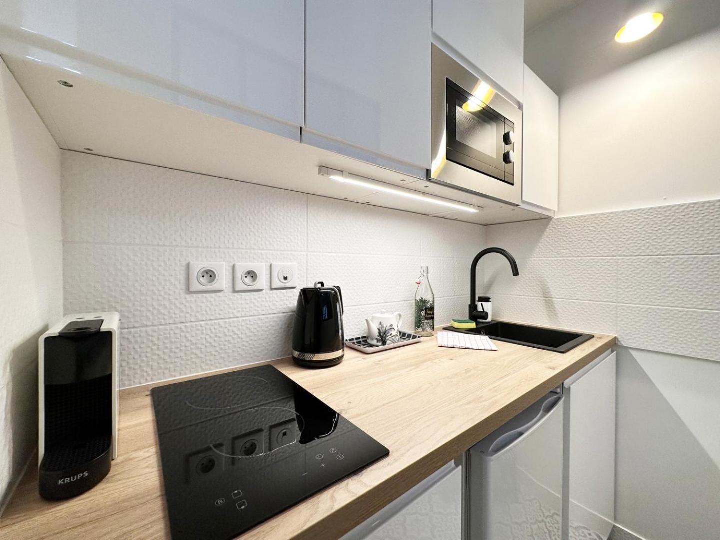 C Le 15 - Studio Cosy Avec Parking Chartres Exterior photo